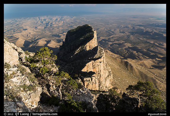 El Capitan and West Texas plain from Guadalupe Peak. Guadalupe Mountains National Park, Texas, USA.