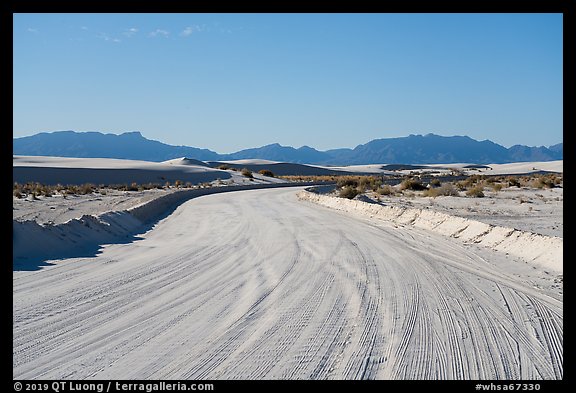 Unpaved road over sands. White Sands National Park, New Mexico, USA.