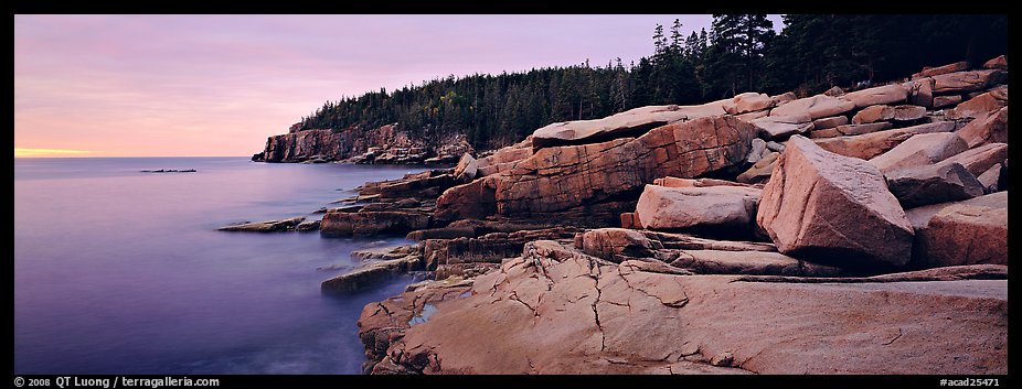 Rocky coastline with granite slabs. Acadia National Park, Maine, USA.