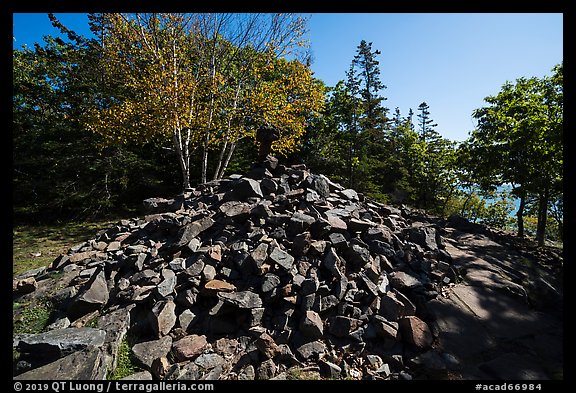Pile of rocks marking summit of Bar Harbor Island. Acadia National Park (color)
