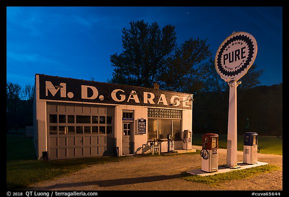 MD Garage at night. Cuyahoga Valley National Park (color)