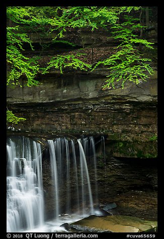 Water curtain and cliff, Great Falls, Bedford Reservation. Cuyahoga Valley National Park (color)