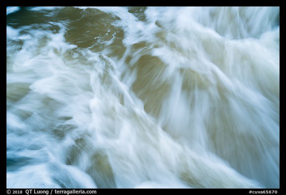 Moving water close-up, Tinkers Creek, Bedford Reservation. Cuyahoga Valley National Park, Ohio, USA.