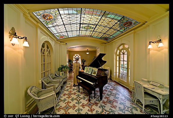 Piano and gallery in assembly room, Fordyce Bathhouse. Hot Springs National Park (color)