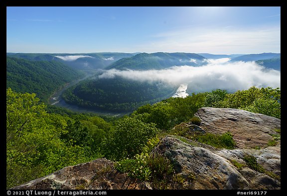 Bend of New River from Grandview with low clouds. New River Gorge National Park and Preserve, West Virginia, USA.