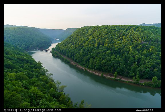 New River from Hawks Nest. New River Gorge National Park and Preserve, West Virginia, USA.
