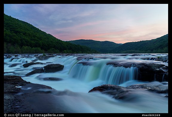 Sandstone Falls of the New River. New River Gorge National Park and Preserve, West Virginia, USA.