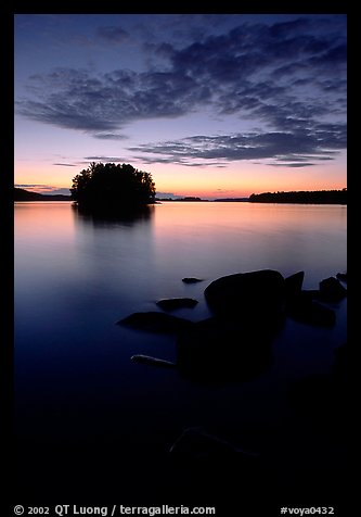 Sunset on islet on Kabetogama Lake near Ash river. Voyageurs National Park, Minnesota, USA.