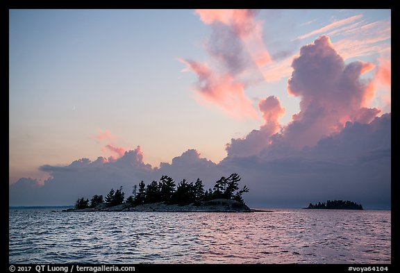 Islets and clouds at sunset, Rainy Lake. Voyageurs National Park, Minnesota, USA.