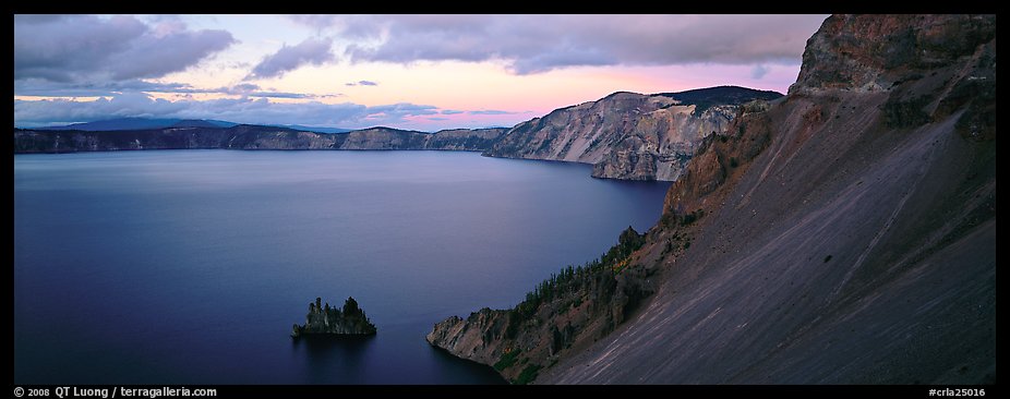 Lake and cliffs, evening. Crater Lake National Park, Oregon, USA.