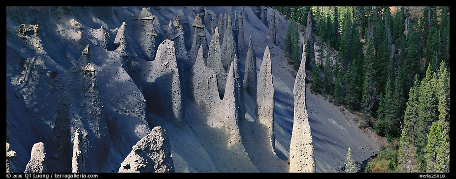 Fossil fumaroles. Crater Lake National Park, Oregon, USA.