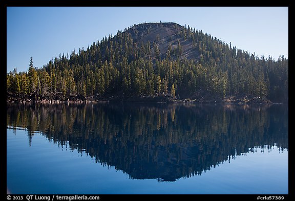 Wizard Island seen from water level. Crater Lake National Park, Oregon, USA.