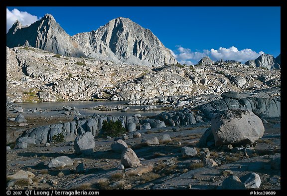 Glacial erratic boulders and mountains, Dusy Basin. Kings Canyon National Park (color)