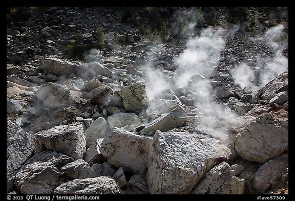 Fumaroles, Devils Kitchen. Lassen Volcanic National Park, California, USA.