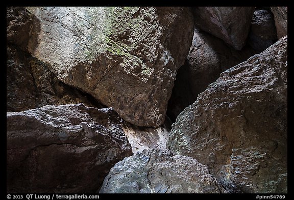 Jumble of rocks in talus cave. Pinnacles National Park, California, USA.