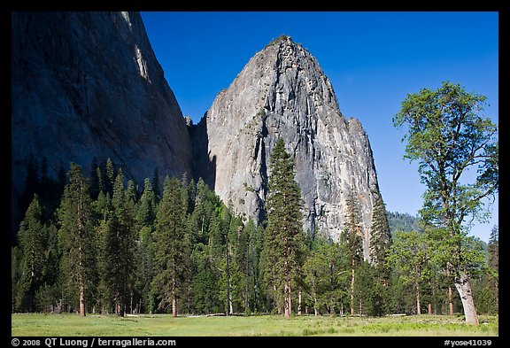 Cathedral Rocks in spring. Yosemite National Park, California, USA.