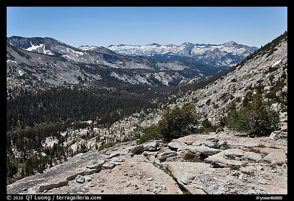 High Sierra view from Vogelsang Pass above Lewis Creek with Clark Range. Yosemite National Park, California, USA.
