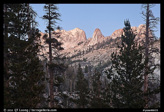 Matthews Crest from Cathedral Fork, dusk. Yosemite National Park, California, USA.