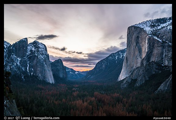 Reverse Tunnel View. Yosemite National Park (color)