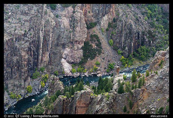 Gunnison River in autumn from above. Black Canyon of the Gunnison National Park, Colorado, USA.