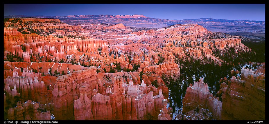 Innumerable brighly colored free-standing hoodoos aligned in amphiteater. Bryce Canyon National Park (color)