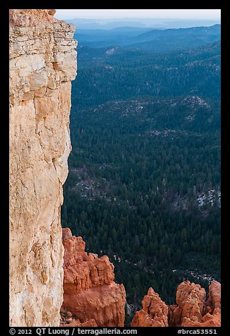 Cliffs near Yovimpa Point. Bryce Canyon National Park (color)