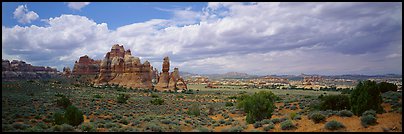 Chessler Park and rock formations, Needles District. Canyonlands National Park (Panoramic color)