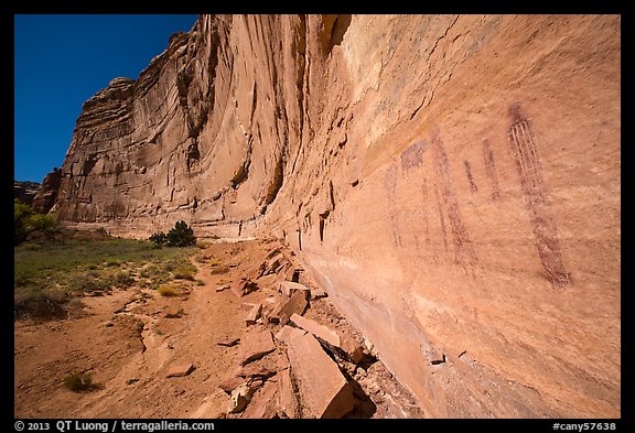 Rock art and cliff in Pictograph Fork. Canyonlands National Park (color)