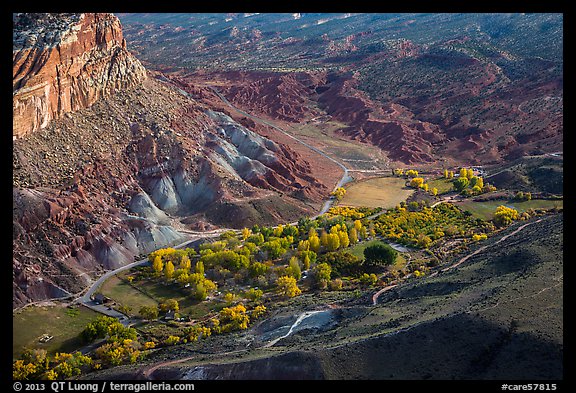 Vaardig Centraliseren Scarp Picture/Photo: Fruita campground from above in autumn. Capitol Reef  National Park