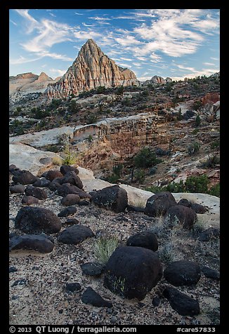 Balsalt boulders and Pectol Pyramid. Capitol Reef National Park, Utah, USA.