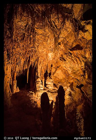 Room with delicate stalagtites, Lehman Cave. Great Basin National Park (color)