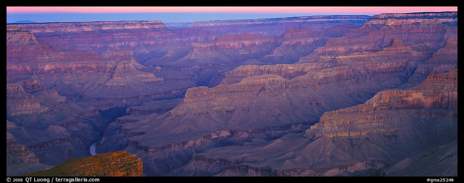 Canyon ridges at dawn. Grand Canyon National Park, Arizona, USA.
