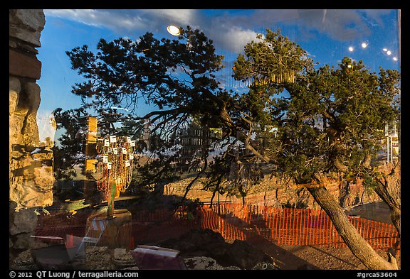 Watchtower gift shop window reflexion. Grand Canyon National Park (color)