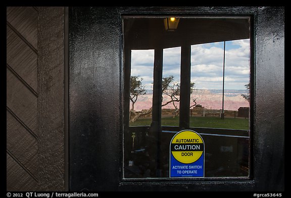 South Rim, El Tovar Hotel window reflexion. Grand Canyon National Park (color)