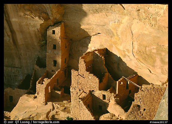 Square Tower house, late afternoon. Mesa Verde National Park (color)