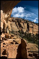 Long House Ancestral Pueblo ruins and cliffs, Wetherill Mesa. Mesa Verde National Park ( color)