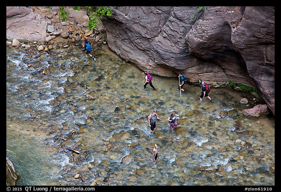 Virgin River Narrows hikers from above. Zion National Park, Utah, USA.