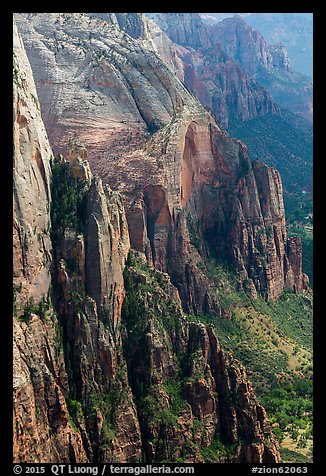 Rock towers bordering Zion Canyon from above. Zion National Park, Utah, USA.