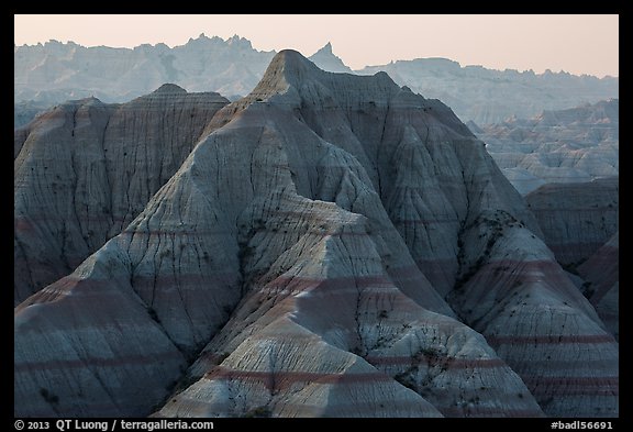 Tall eroded buttes and peaks. Badlands National Park, South Dakota, USA.