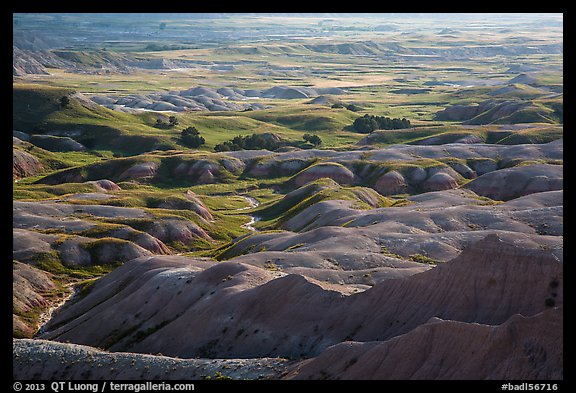 Buttes and grassy areas in Badlands Wilderness. Badlands National Park, South Dakota, USA.