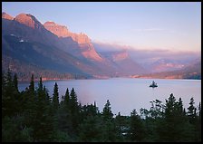 St Mary Lake and Wild Goose Island, sunrise. Glacier National Park, Montana, USA.