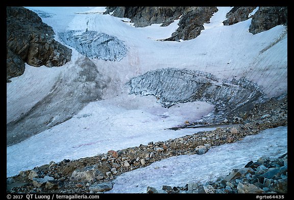 Glacier detail. Grand Teton National Park (color)