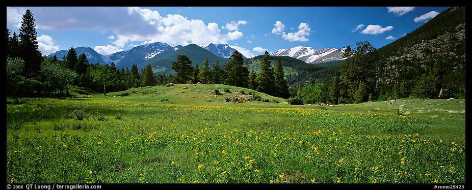 Summer mountain landscape. Rocky Mountain National Park, Colorado, USA.