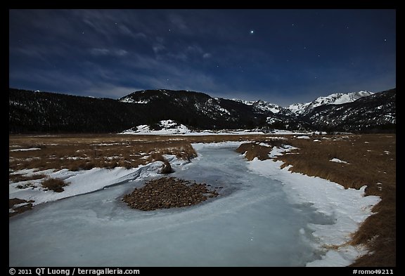 Frozen stream, Moraine Park at night. Rocky Mountain National Park, Colorado, USA.