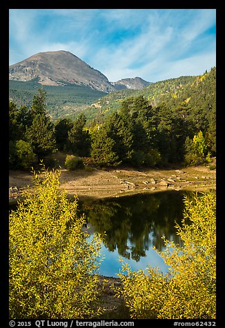 Copeland Lake in autumn. Rocky Mountain National Park, Colorado, USA.