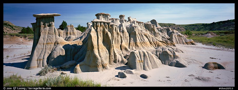 Erosion landscape with pedestal formation. Theodore Roosevelt National Park, North Dakota, USA.