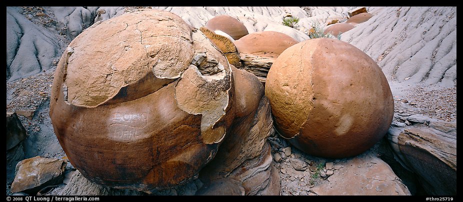 Large cannon ball rocks. Theodore Roosevelt National Park, North Dakota, USA.