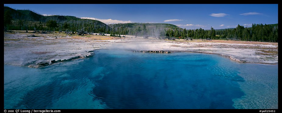 Thermal scenery with hot springs. Yellowstone National Park, Wyoming, USA.