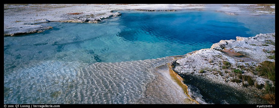 Turquoise thermal pool. Yellowstone National Park (color)