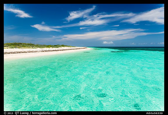 Clear turquoise waters and beach, Loggerhead Key. Dry Tortugas National Park, Florida, USA.